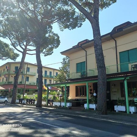 Hotel Flowers Montecatini-Terme Esterno foto