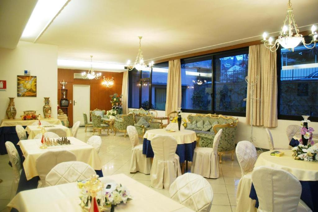 Hotel Flowers Montecatini-Terme Esterno foto
