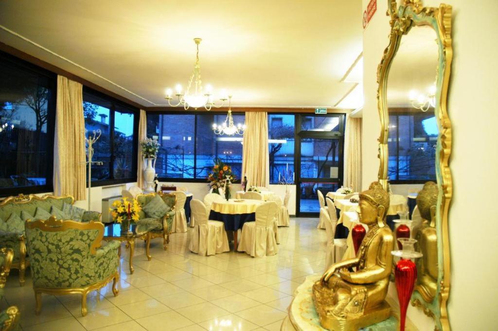 Hotel Flowers Montecatini-Terme Esterno foto